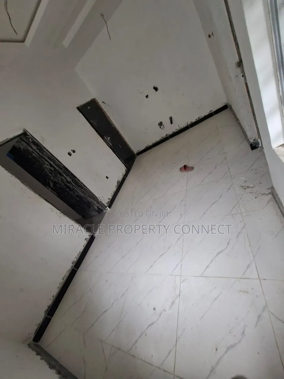Furnished Studio Apartment in Aworojobe, Mende for rent in Mende