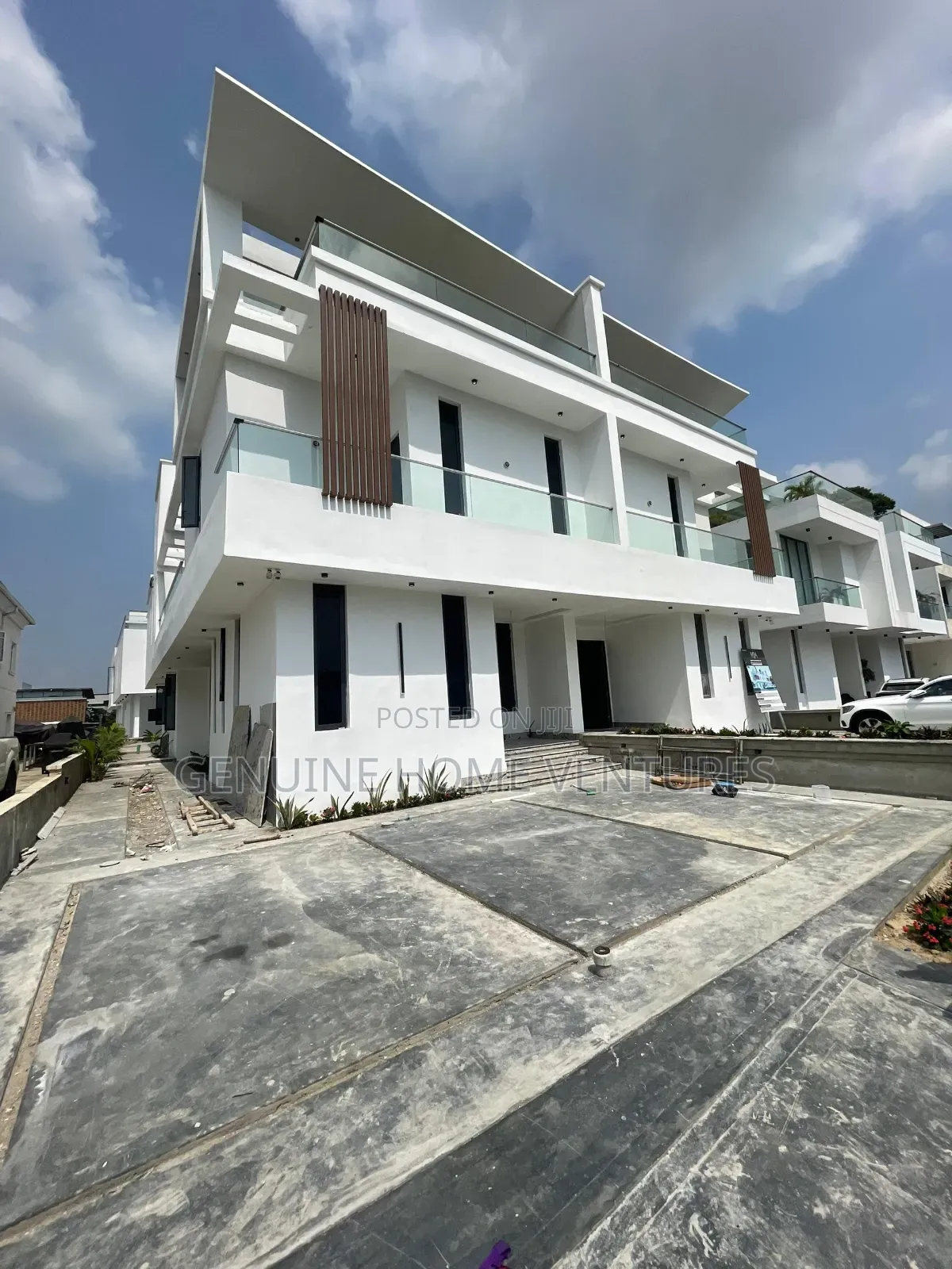 5bdrm Duplex in Ikate Lekki Phase for sale in Ikate