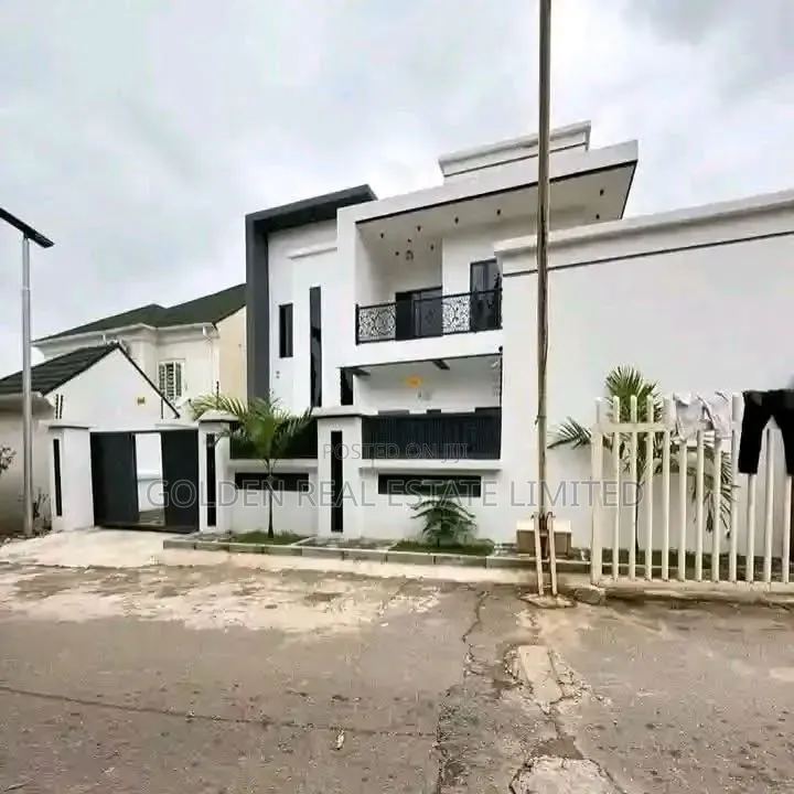 4bdrm Duplex in Life Camp for sale in Life Camp