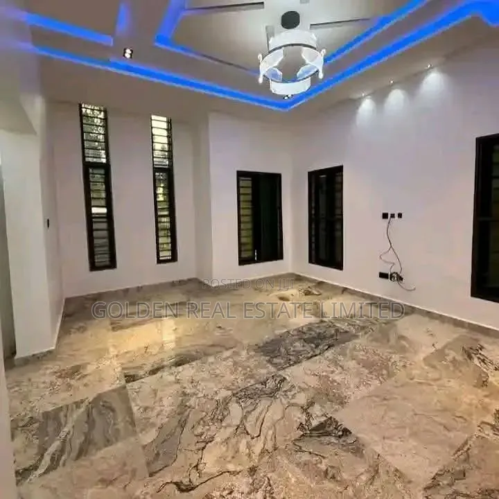 4bdrm Duplex in Life Camp for sale in Life Camp