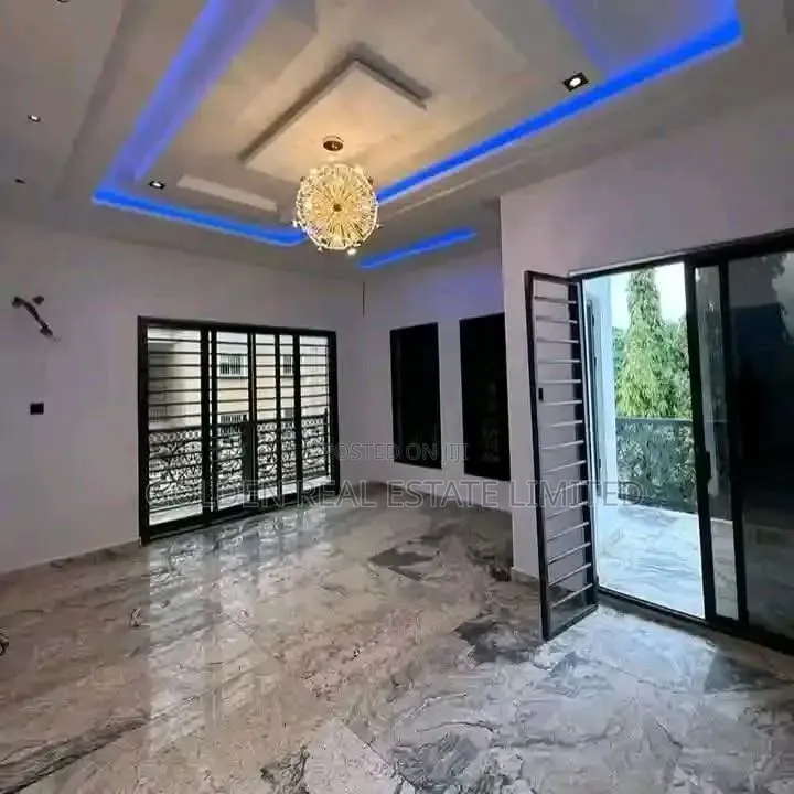 4bdrm Duplex in Life Camp for sale in Life Camp
