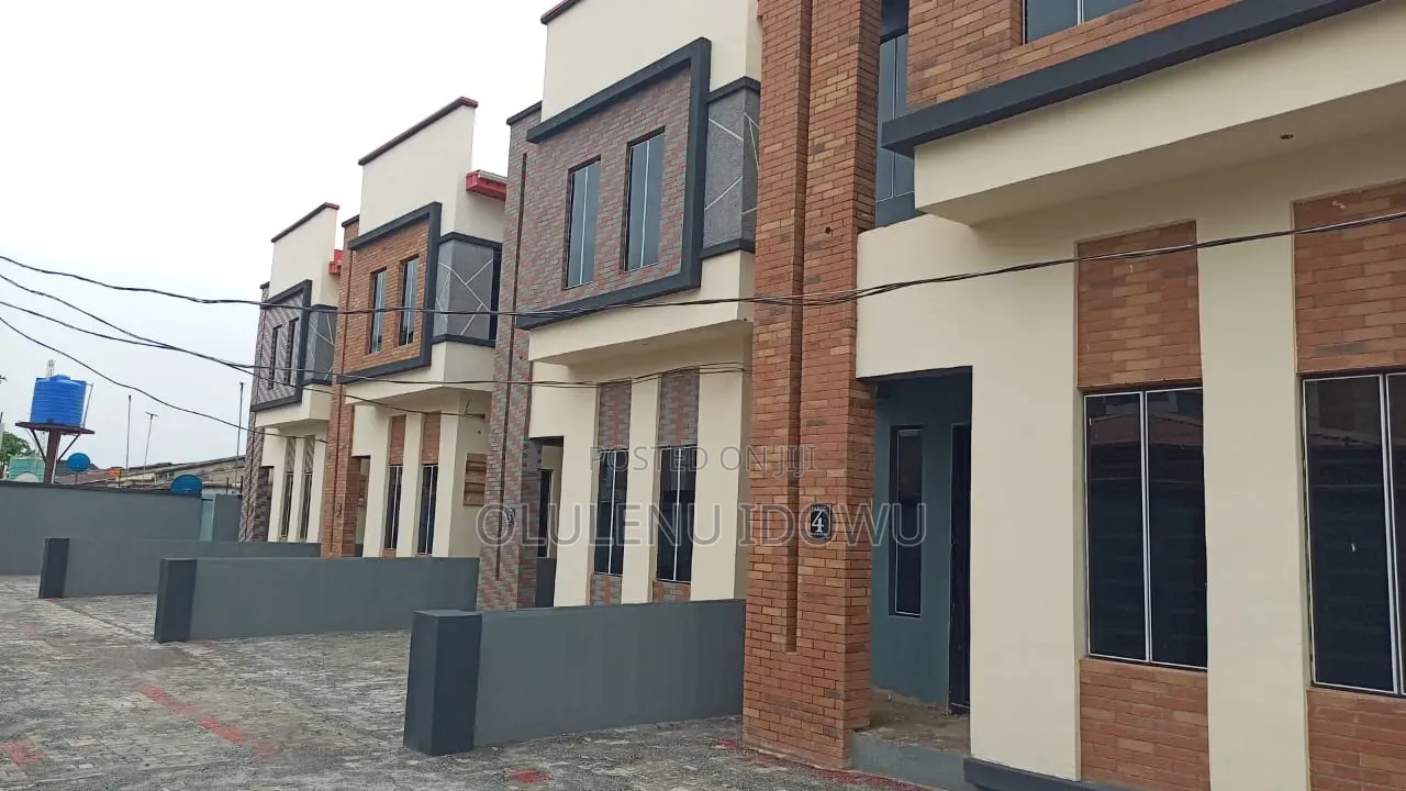 Furnished 4bdrm Duplex in Gowon Estate, Egbeda / Egbeda for sale in Egbeda / Egbeda