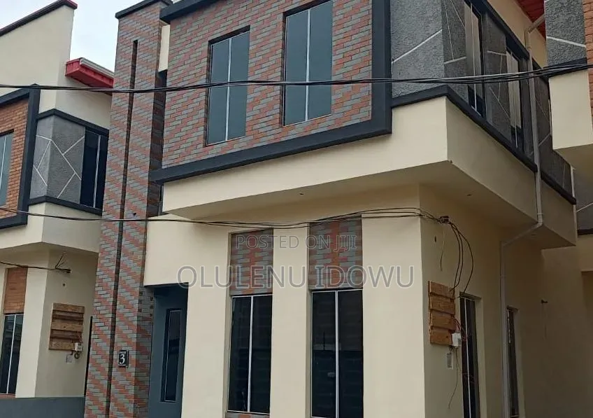 Furnished 4bdrm Duplex in Gowon Estate, Egbeda / Egbeda for sale in Egbeda / Egbeda