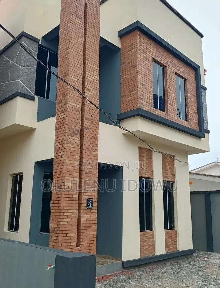Furnished 4bdrm Duplex in Gowon Estate, Egbeda / Egbeda for sale in Egbeda / Egbeda