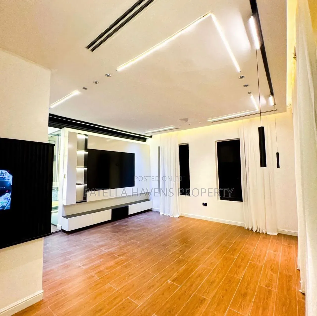 5bdrm Duplex in Guzape District for sale in Guzape District