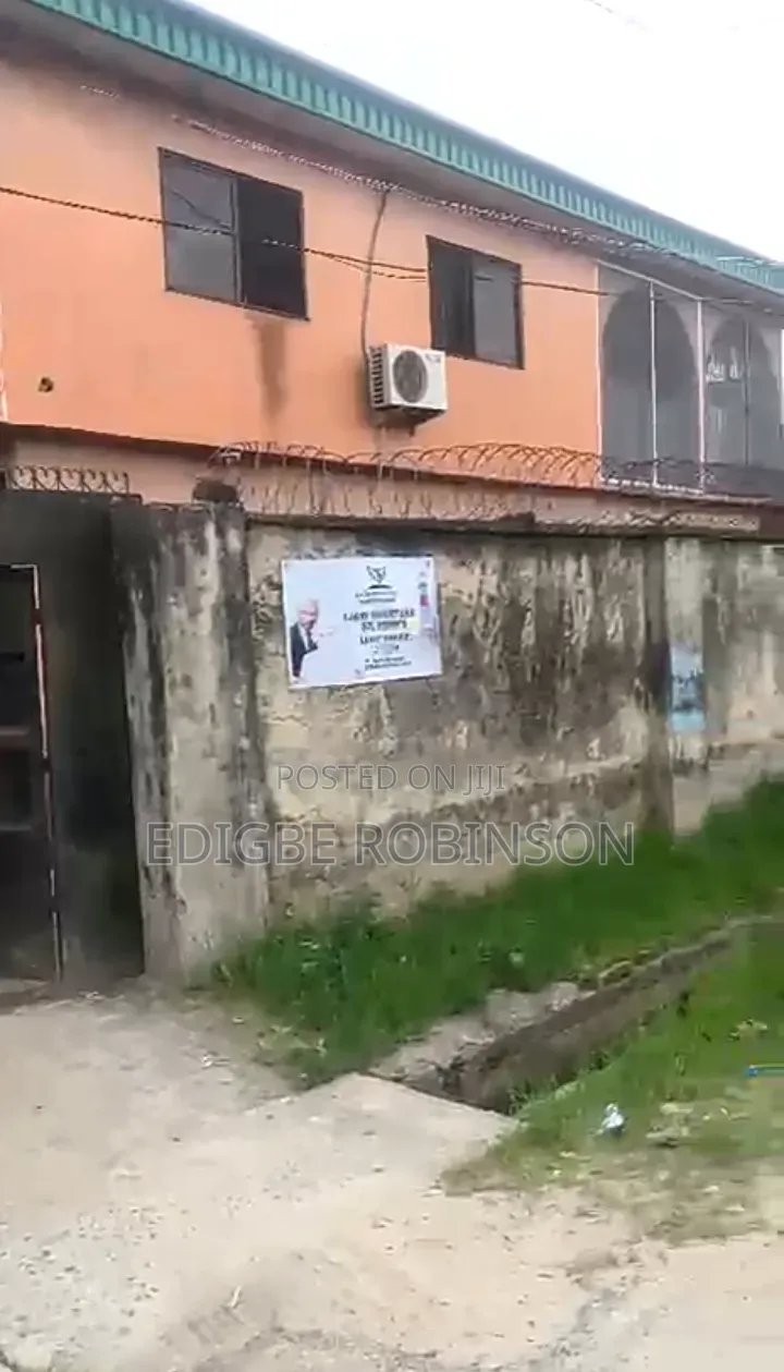 19bdrm Duplex in Bendel Estate, Warri for sale in Warri