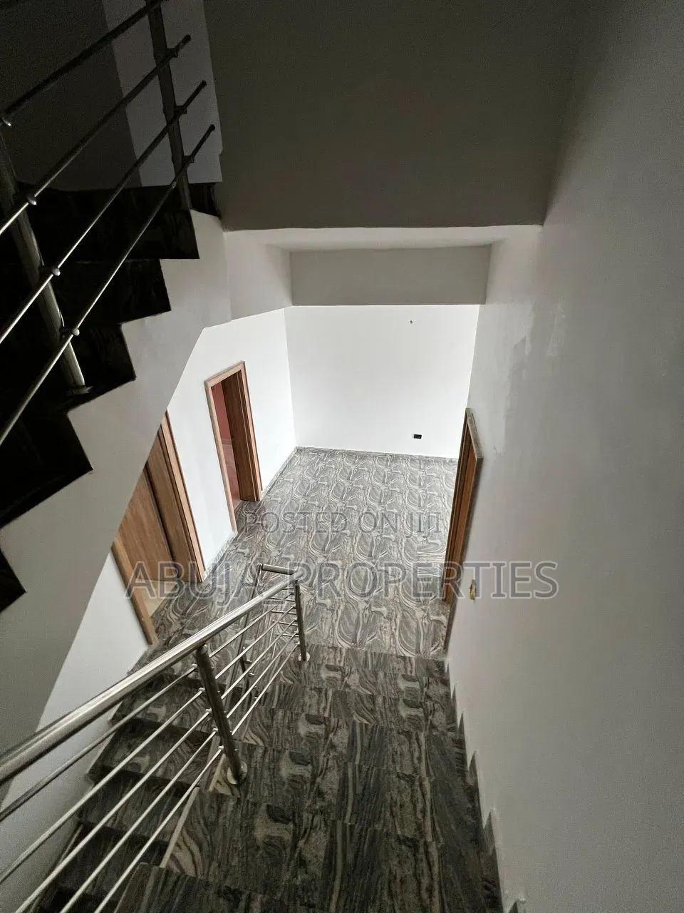 5bdrm Duplex in Life Camp for sale in Life Camp
