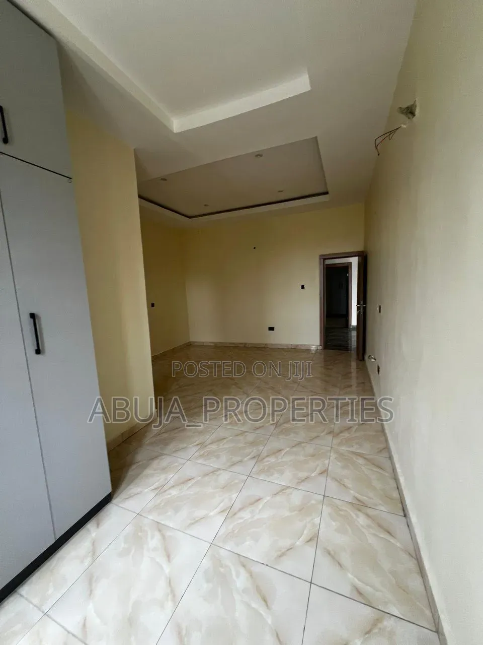 5bdrm Duplex in Life Camp for sale in Life Camp