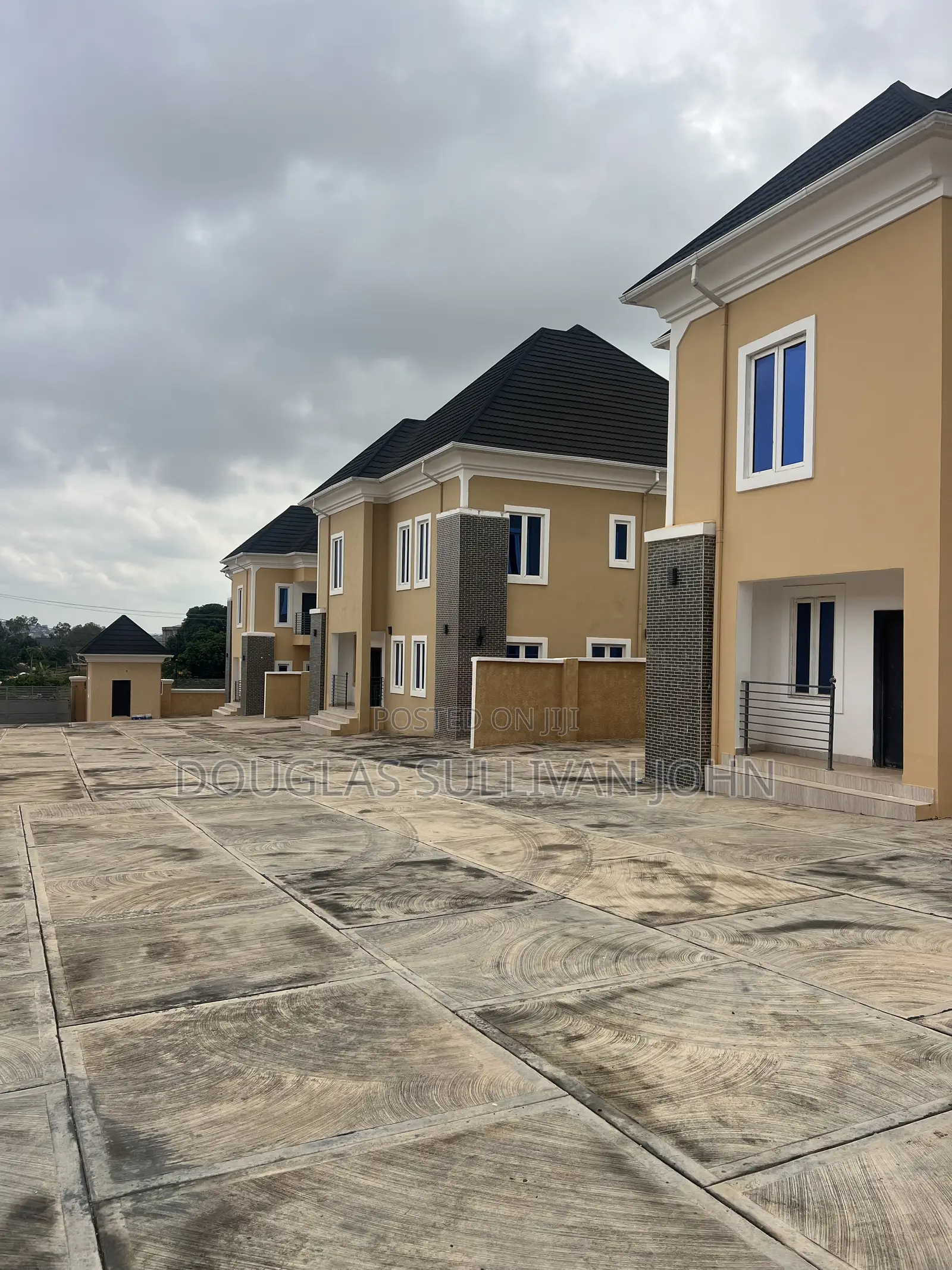 5bdrm Townhouse/Terrace in Independence Layout, Enugu for sale in Enugu