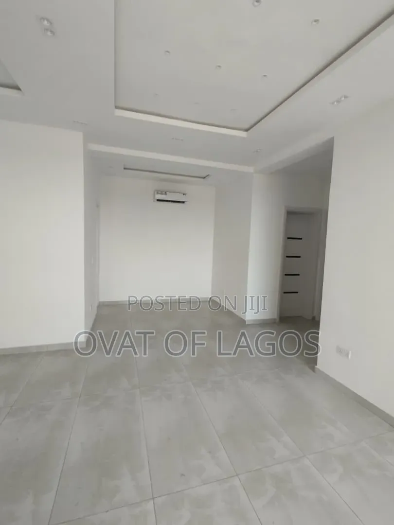 3bdrm Apartment in Lekki Phase 1 for rent in Lekki Phase 1
