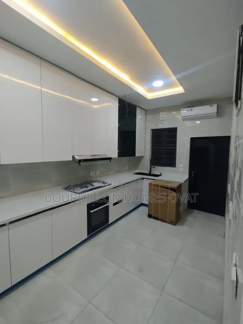 4bdrm Duplex in Oniru Victoria for sale in Victoria Island Extension