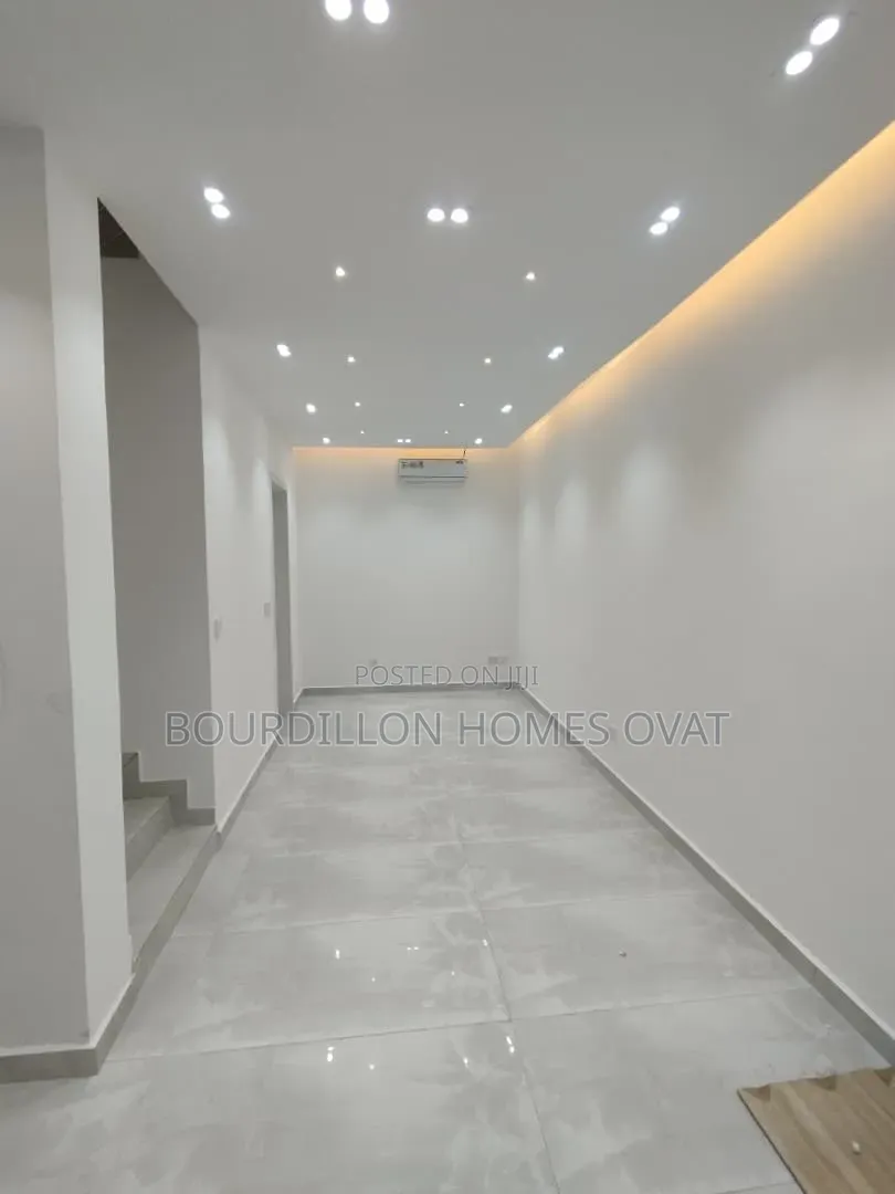 4bdrm Duplex in Oniru Victoria for sale in Victoria Island Extension