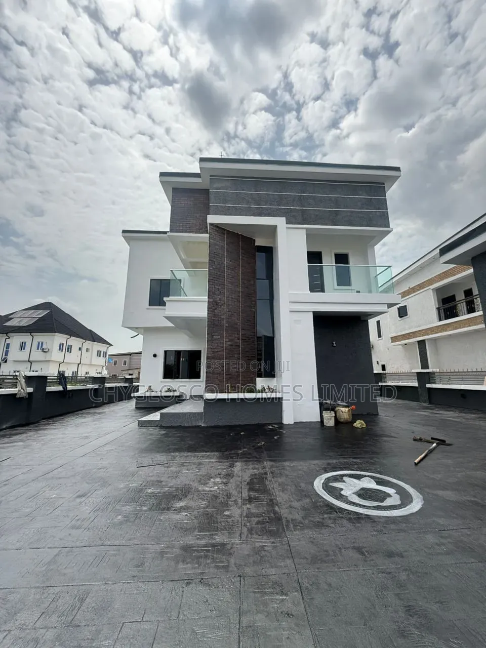 4bdrm Duplex in Rukpokwu for sale in Rukpokwu