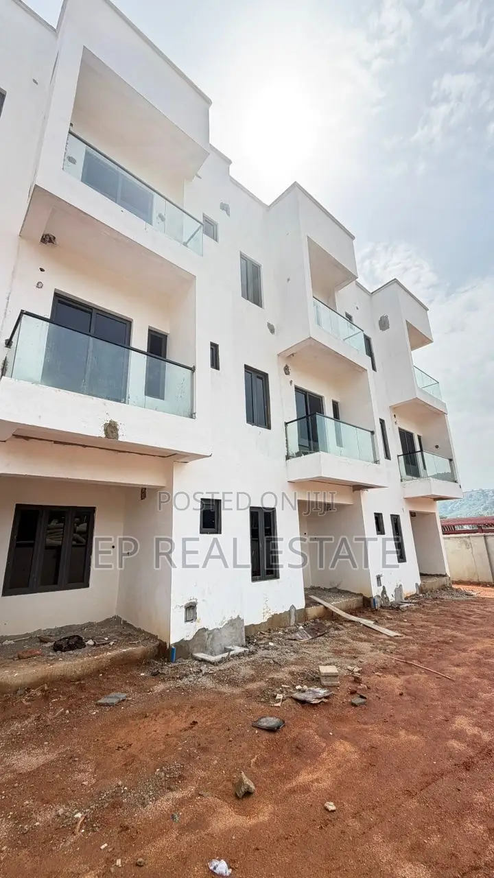 4bdrm Duplex in Katampe (Main) for sale in Katampe (Main)