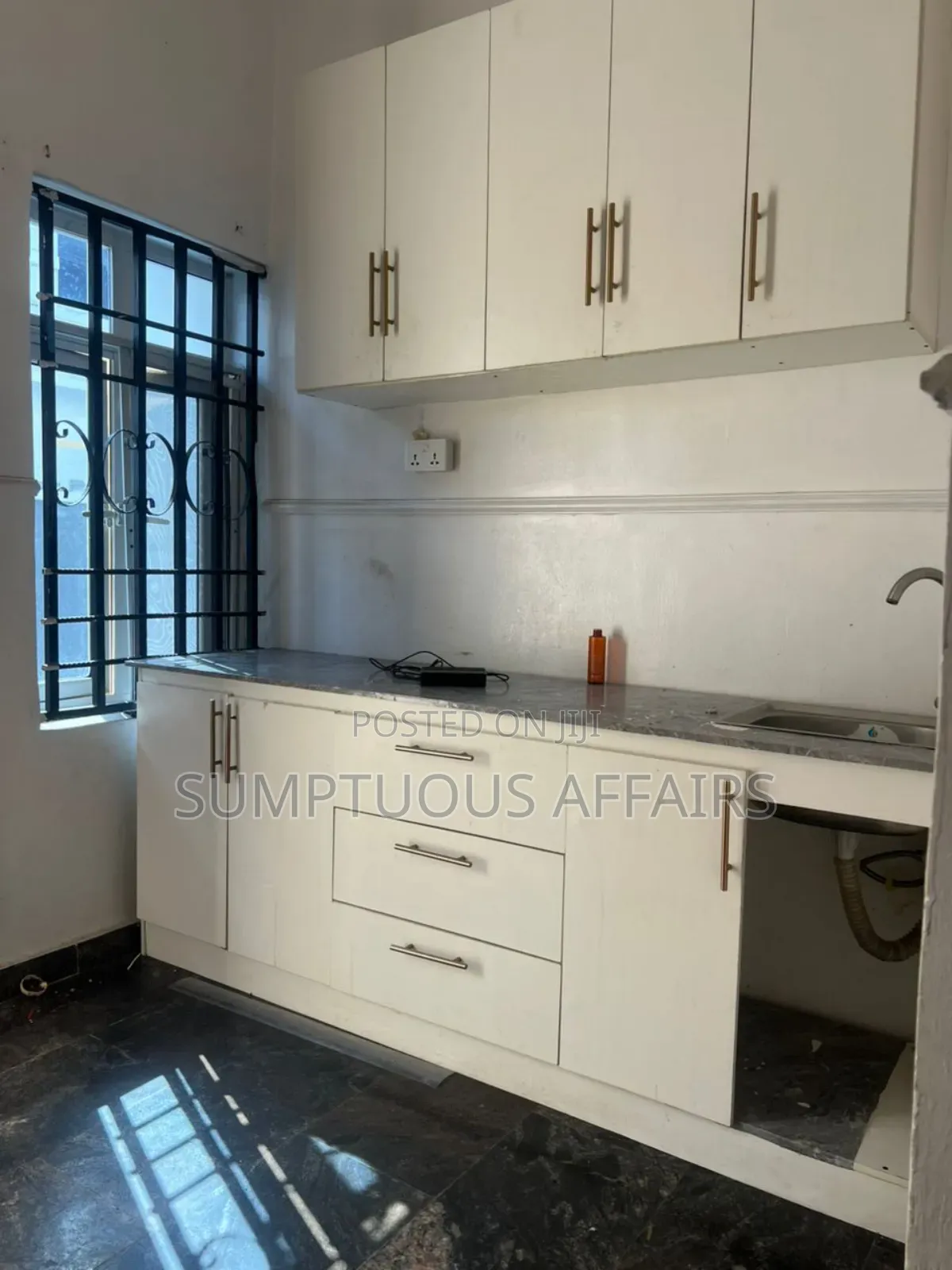 Studio Apartment in Agungi for rent in Agungi