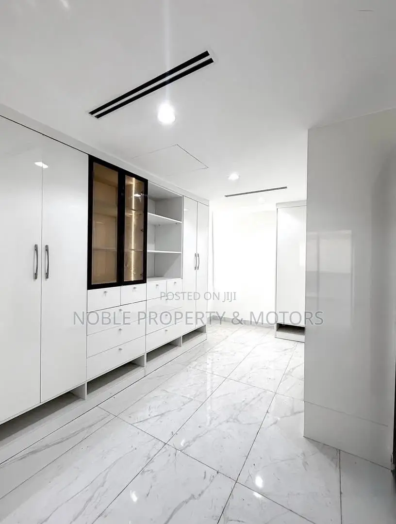 5bdrm Duplex in Guzape District for sale in Guzape District