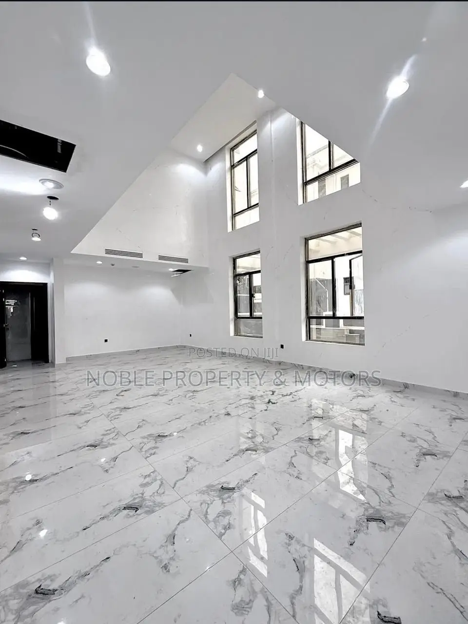 5bdrm Duplex in Guzape District for sale in Guzape District