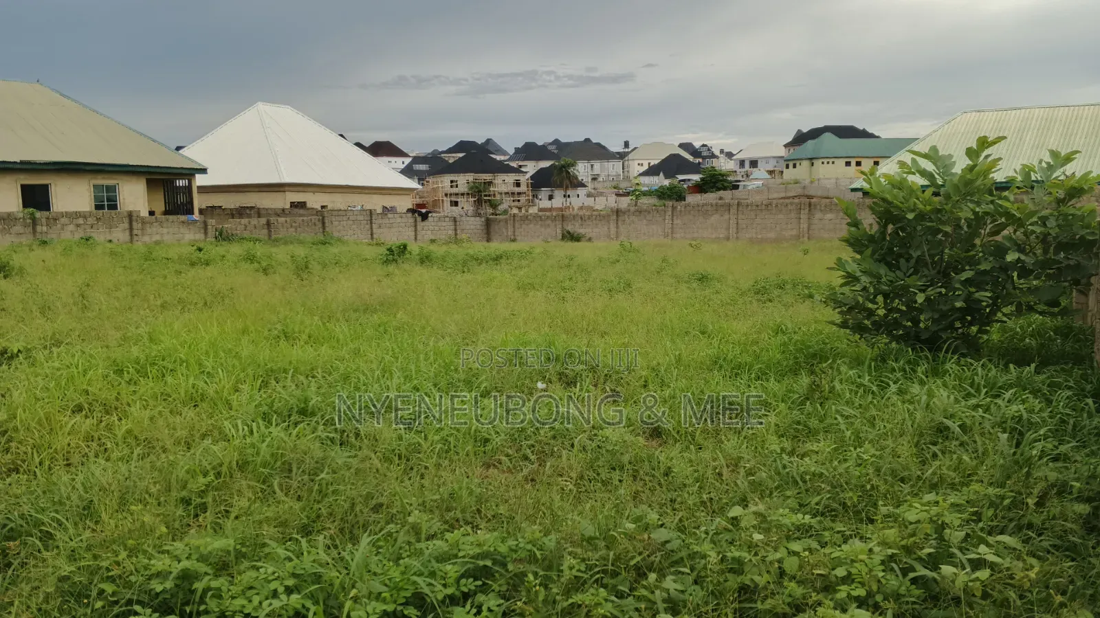 Virgin Land for Sale in Phase 4 / Jikwoyi