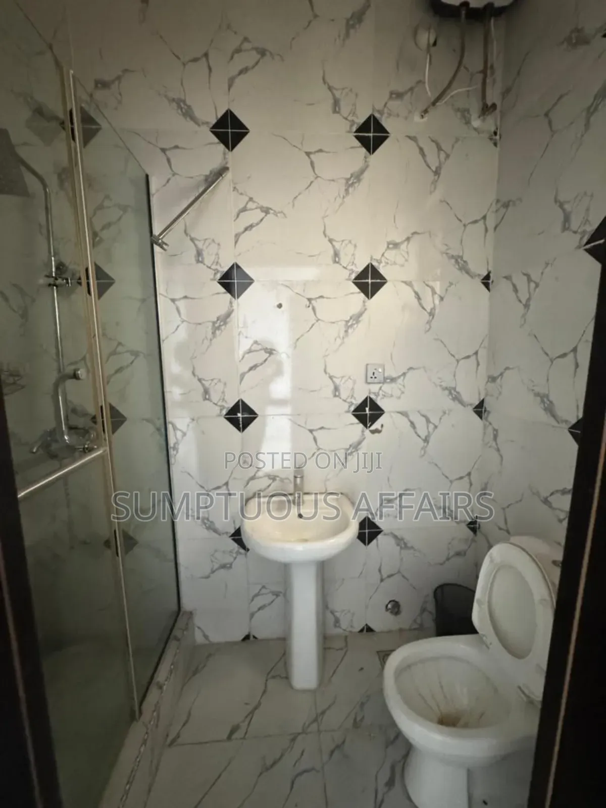 1bdrm Shared Apartment in Orchid Road, Lekki for rent in Lekki