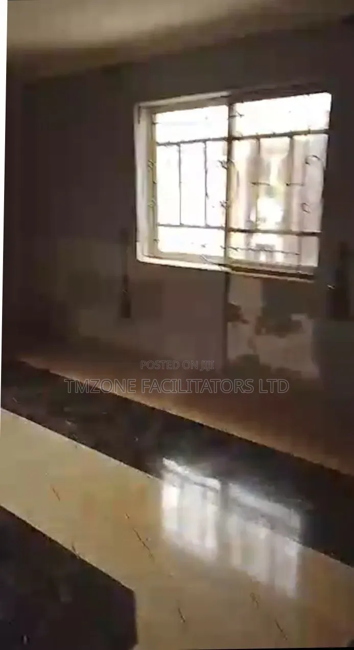 3bdrm Bungalow in Ifedowapo for sale in Ayetoro