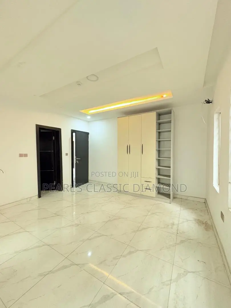 Beautiful 2 Bedroom Apartment For Sale in Ikate