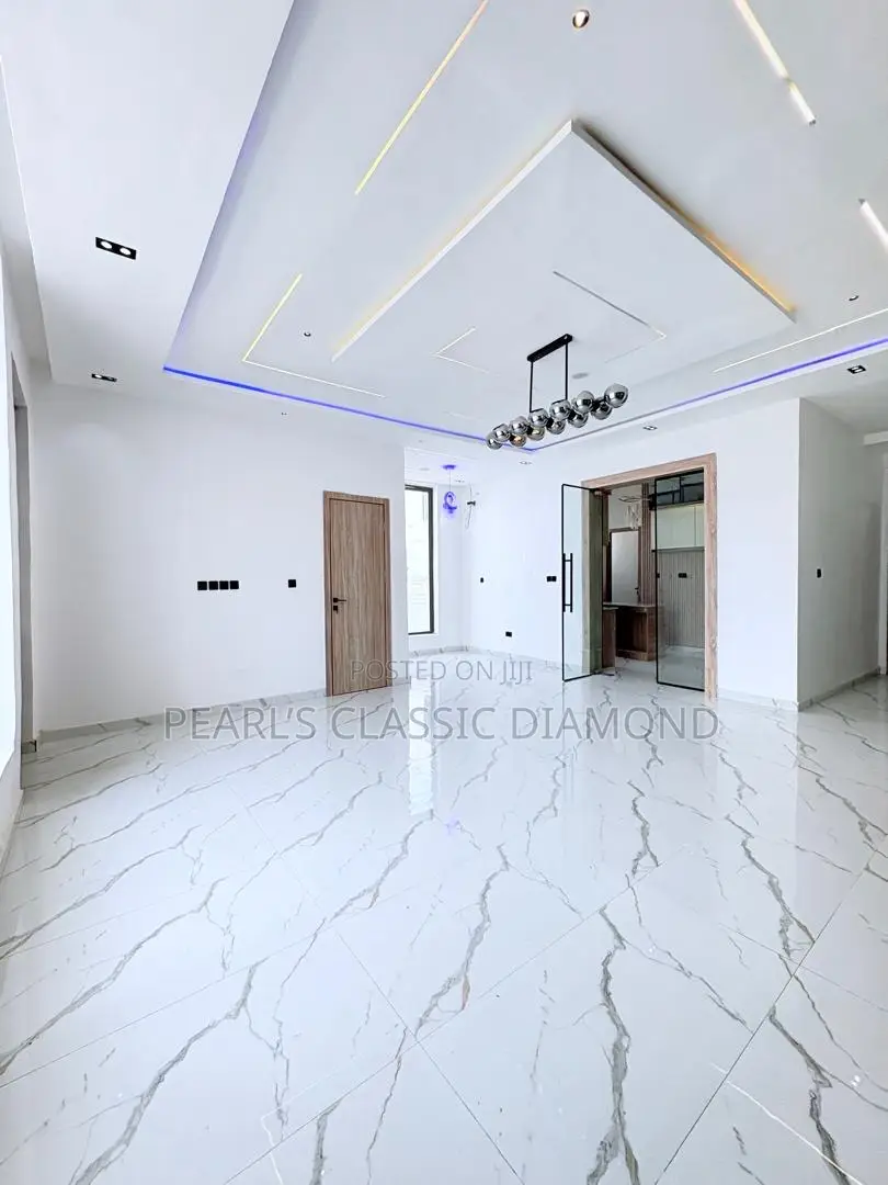 4bdrm Duplex in Ajah for sale in Ajah