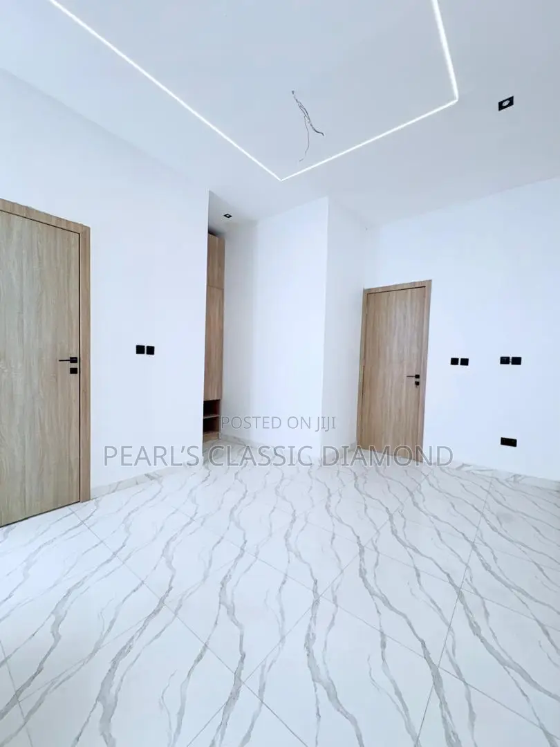 4bdrm Duplex in Ajah for sale in Ajah