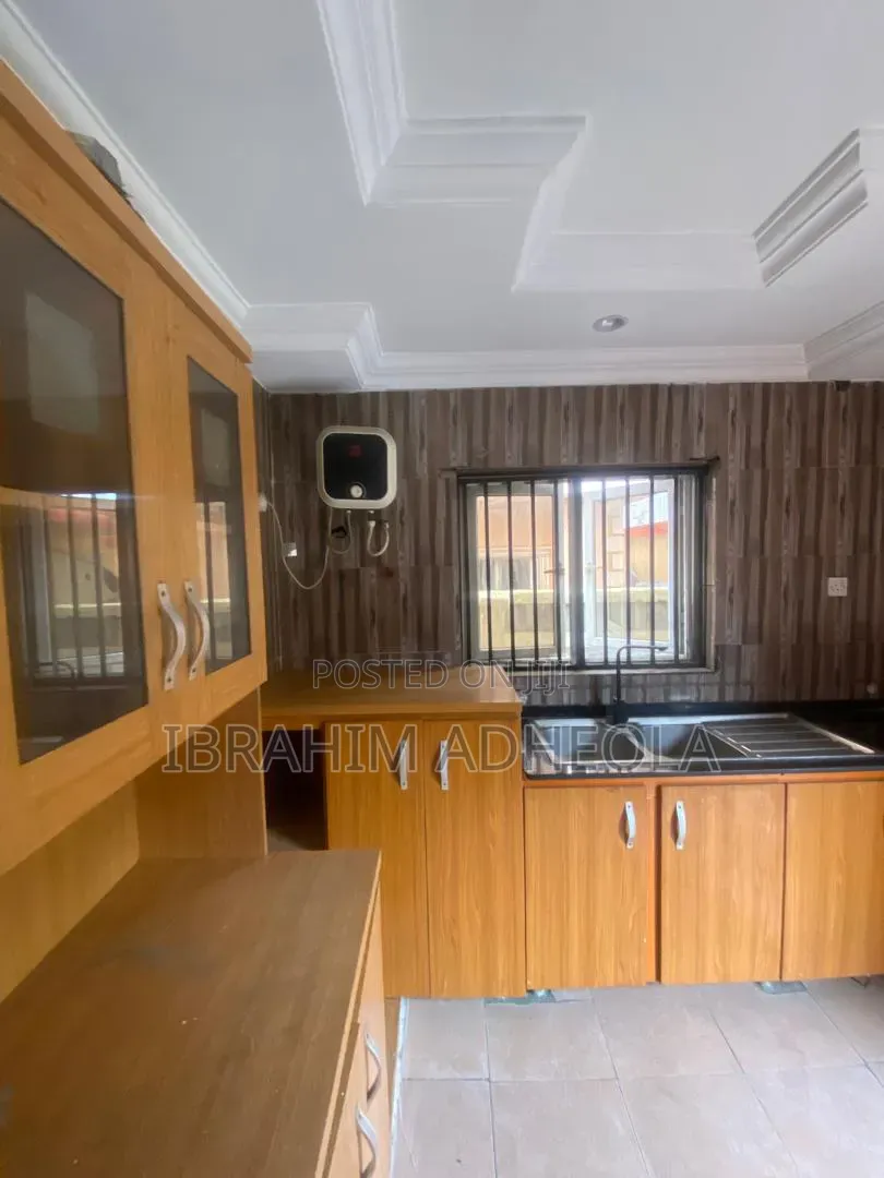 4bdrm Duplex in Magodo Gra Phase 2 for rent in GRA Phase 2 Shangisha