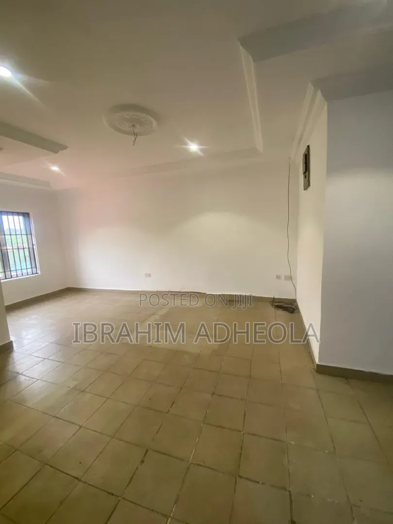 4bdrm Duplex in Magodo Gra Phase 2 for rent in GRA Phase 2 Shangisha