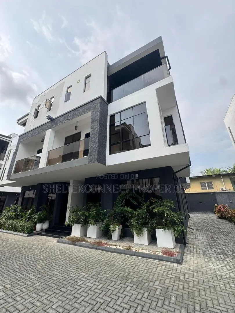 4bdrm Duplex in Victoria Island Extension for sale in Victoria Island Extension