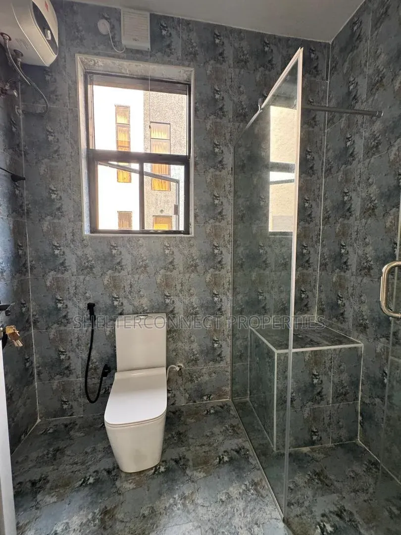 4bdrm Duplex in Victoria Island Extension for sale in Victoria Island Extension