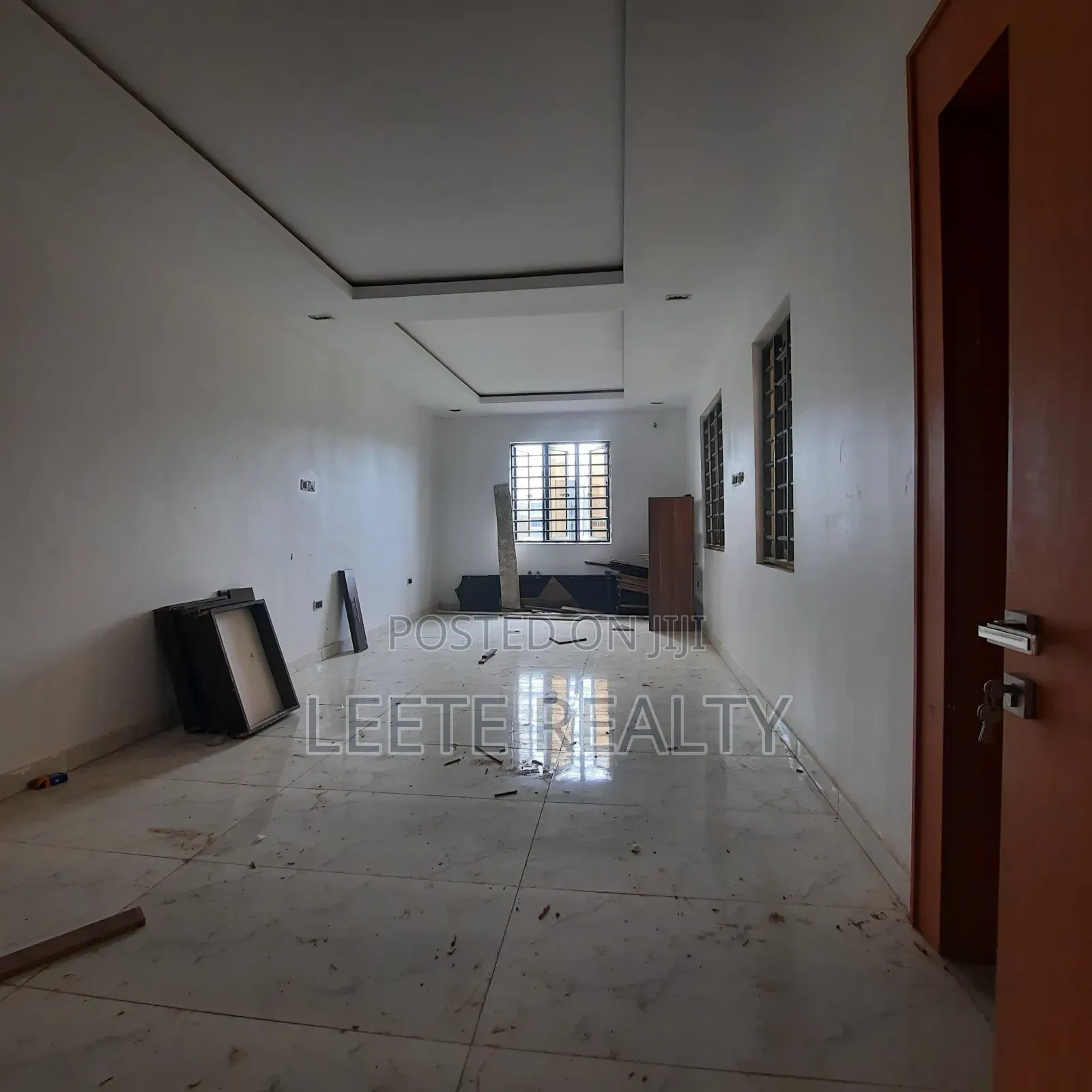 5bdrm Townhouse/Terrace in Jahi for sale in Jahi