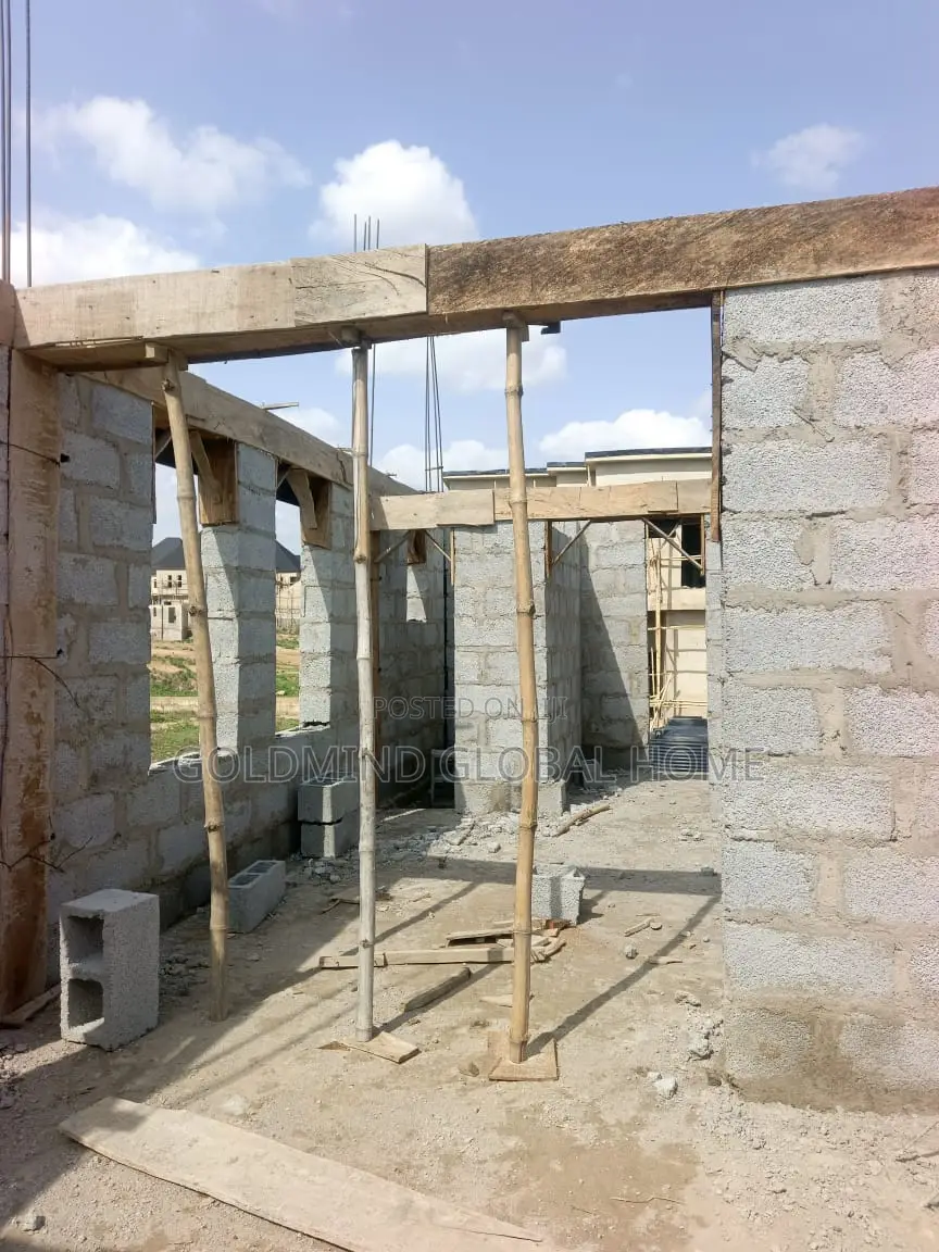 2bdrm Duplex in Lugbe District, for sale in Sabon Lugbe