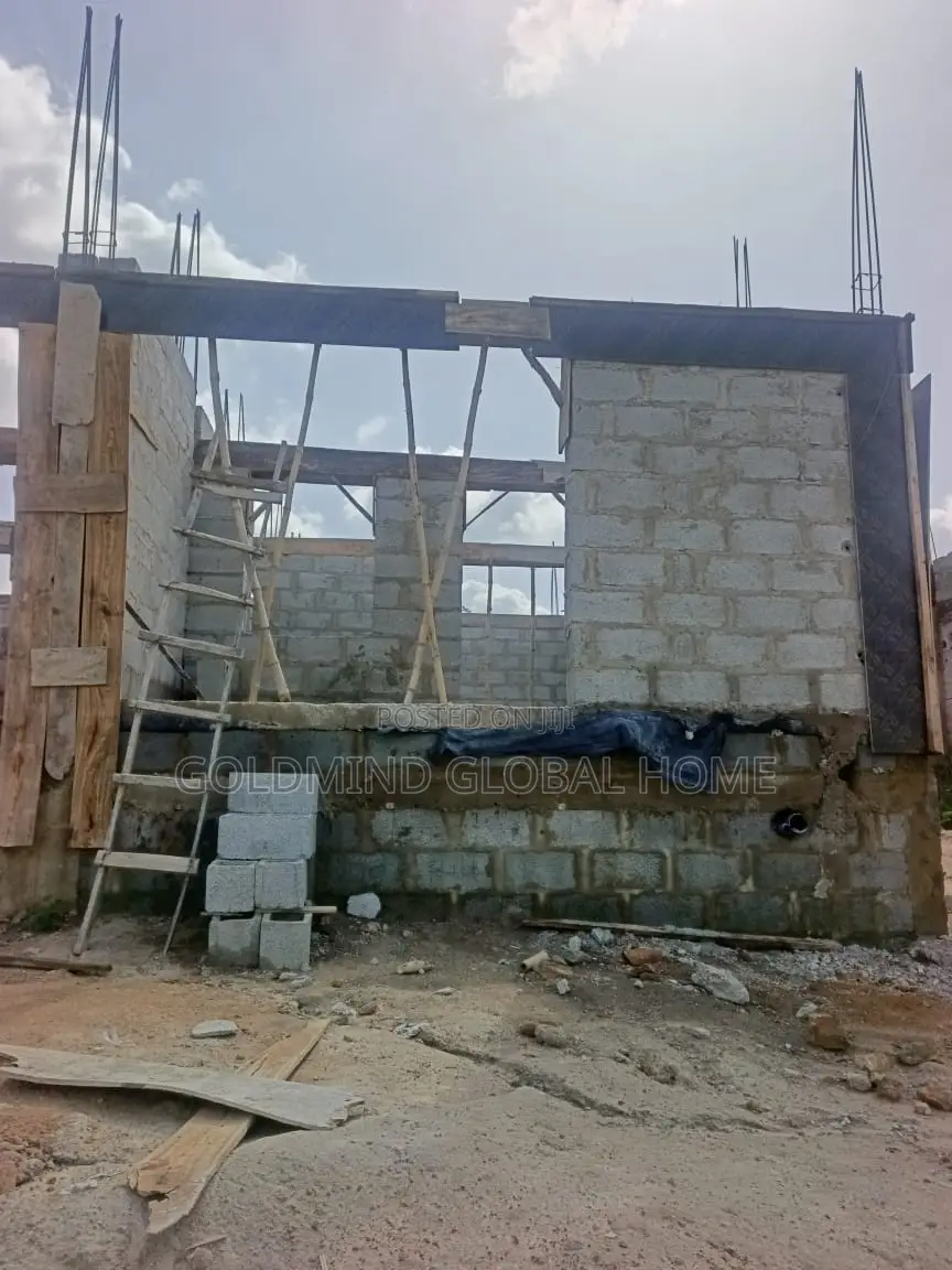 2bdrm Duplex in Lugbe District, for sale in Sabon Lugbe