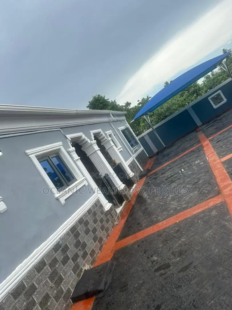 3bdrm Bungalow in 𝐶𝑒𝑙𝑖𝑐𝑎, Ibadan for rent in Ibadan