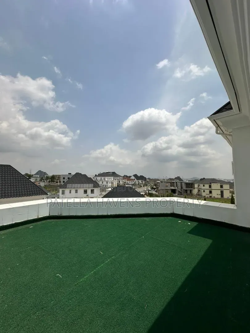 17bdrm Mansion in Asokoro for sale in Asokoro