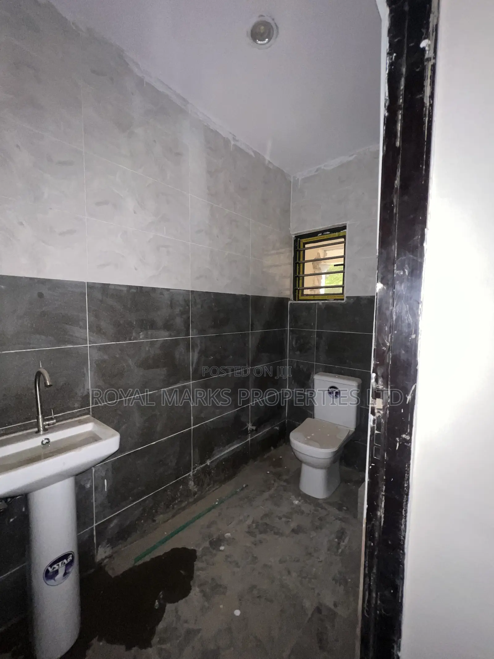 3bdrm Block of Flats in Utako for rent in Utako
