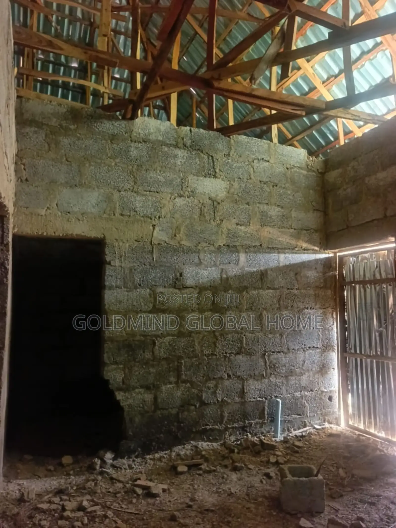 3bdrm Bungalow in Lugbe District. for sale in Sabon Lugbe