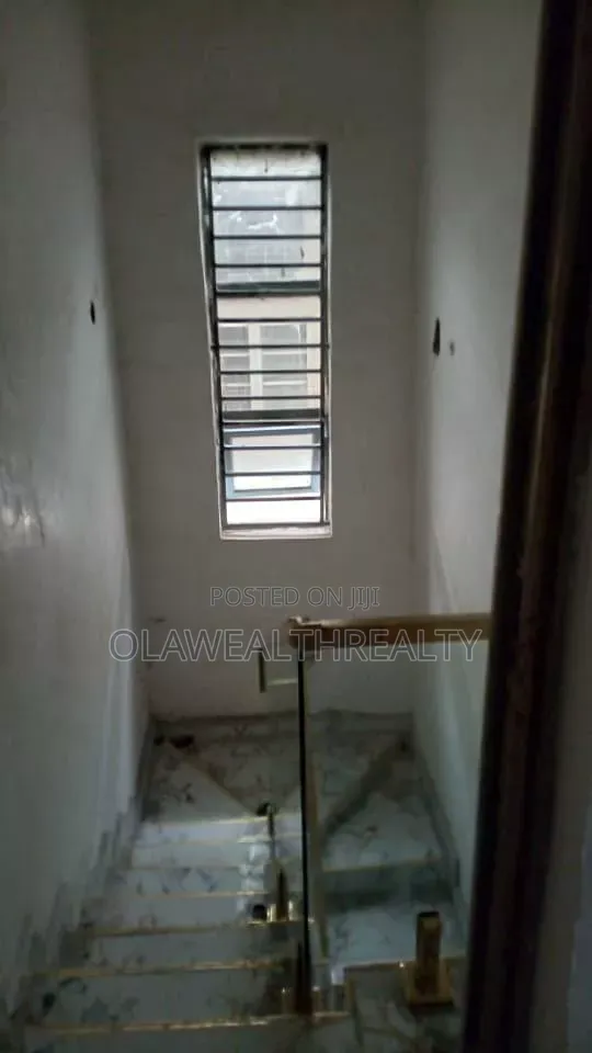 5bdrm Duplex in Bodija for rent in Bodija