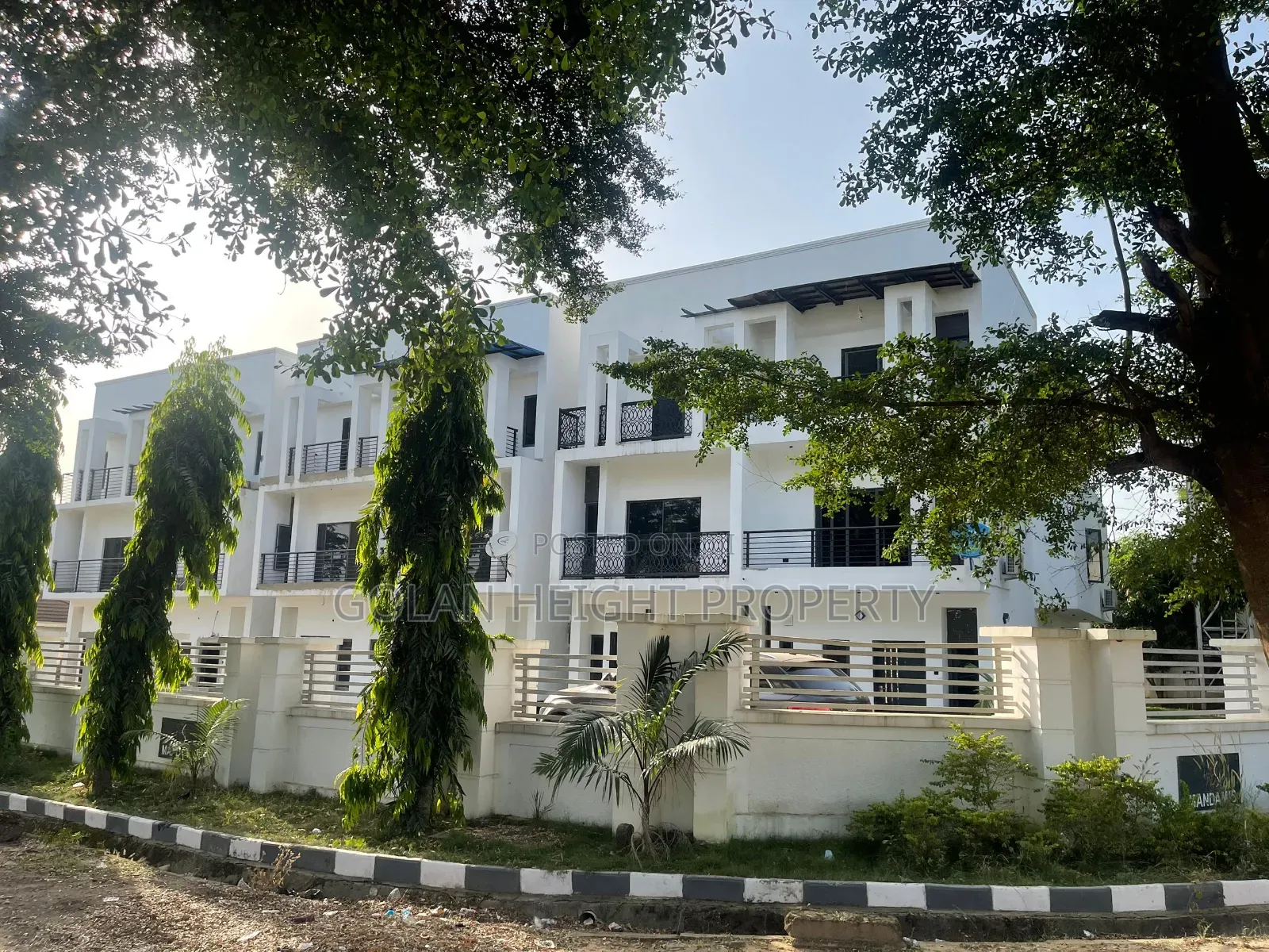 5bdrm Townhouse/Terrace in Gwarinpa, Bunkoro for sale in Bunkoro