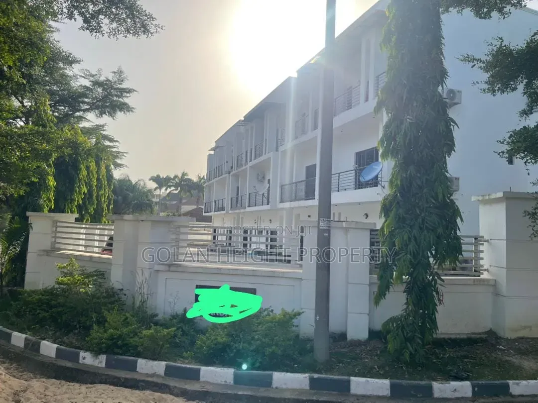 5bdrm Townhouse/Terrace in Gwarinpa, Bunkoro for sale in Bunkoro