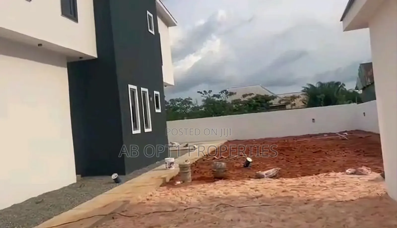 5bdrm Duplex in Ogheghe Road, Benin City for sale in Benin City