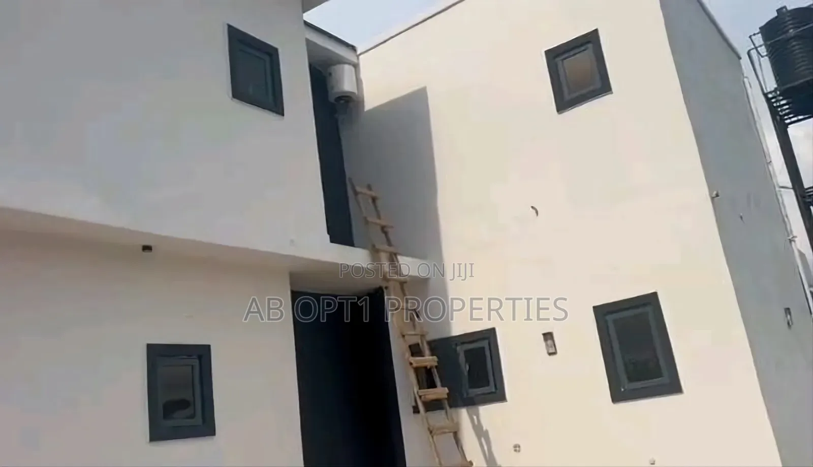 5bdrm Duplex in Ogheghe Road, Benin City for sale in Benin City