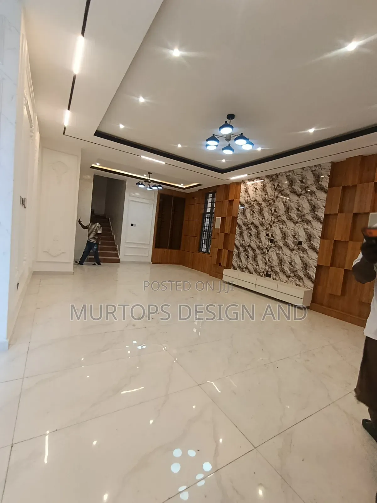 5bdrm Duplex in Bera Estate, Chevron for sale in Chevron