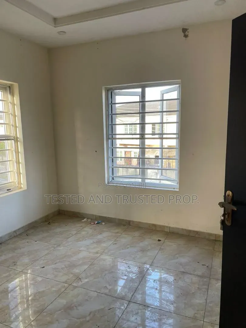 1bdrm Shared Apartment in Abraham Adesonya for rent in Abraham Adesanya Estate