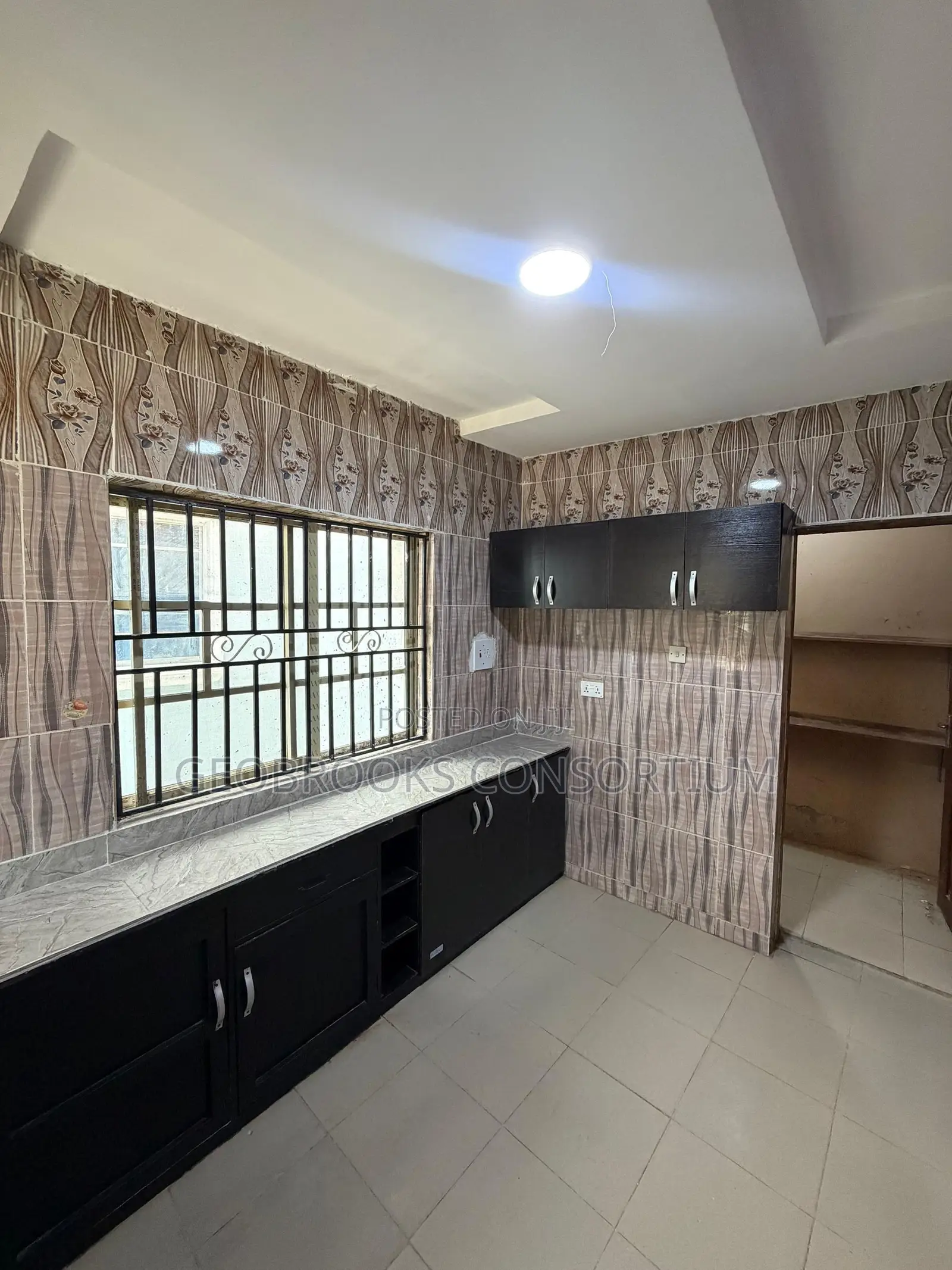 2bdrm Block of Flats in Akobo for rent in Akobo