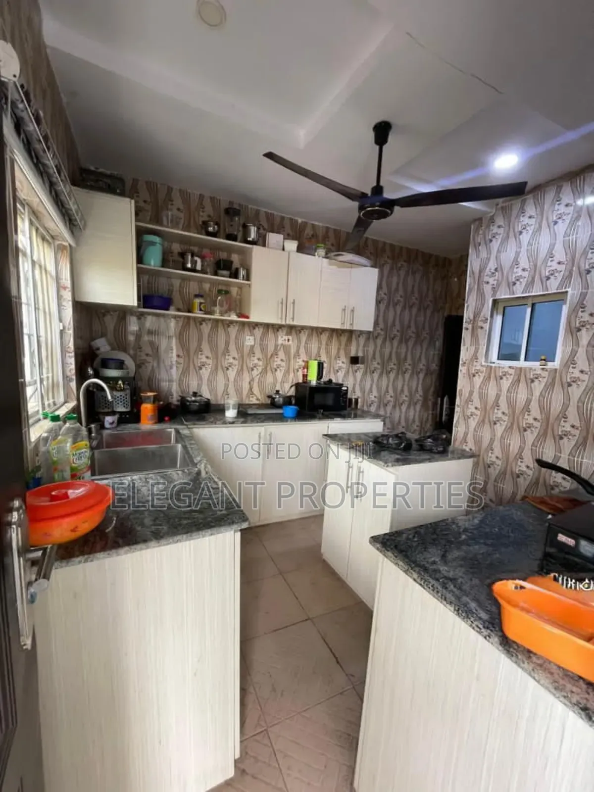 3bdrm Bungalow in At Ilupeju Area, Osogbo for sale in Osogbo