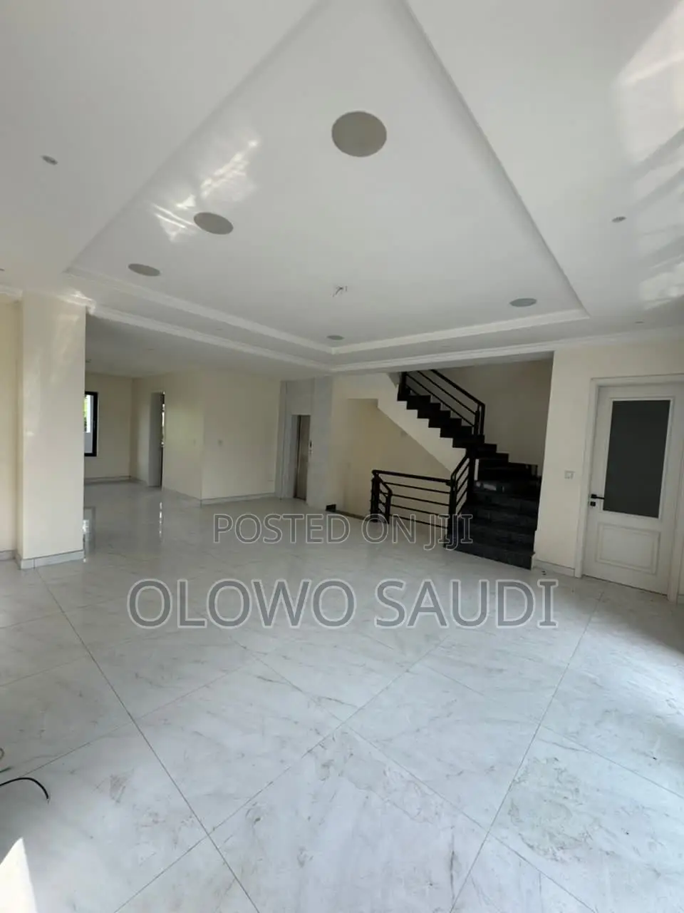 5bdrm Duplex in Banana Island for rent in Banana Island