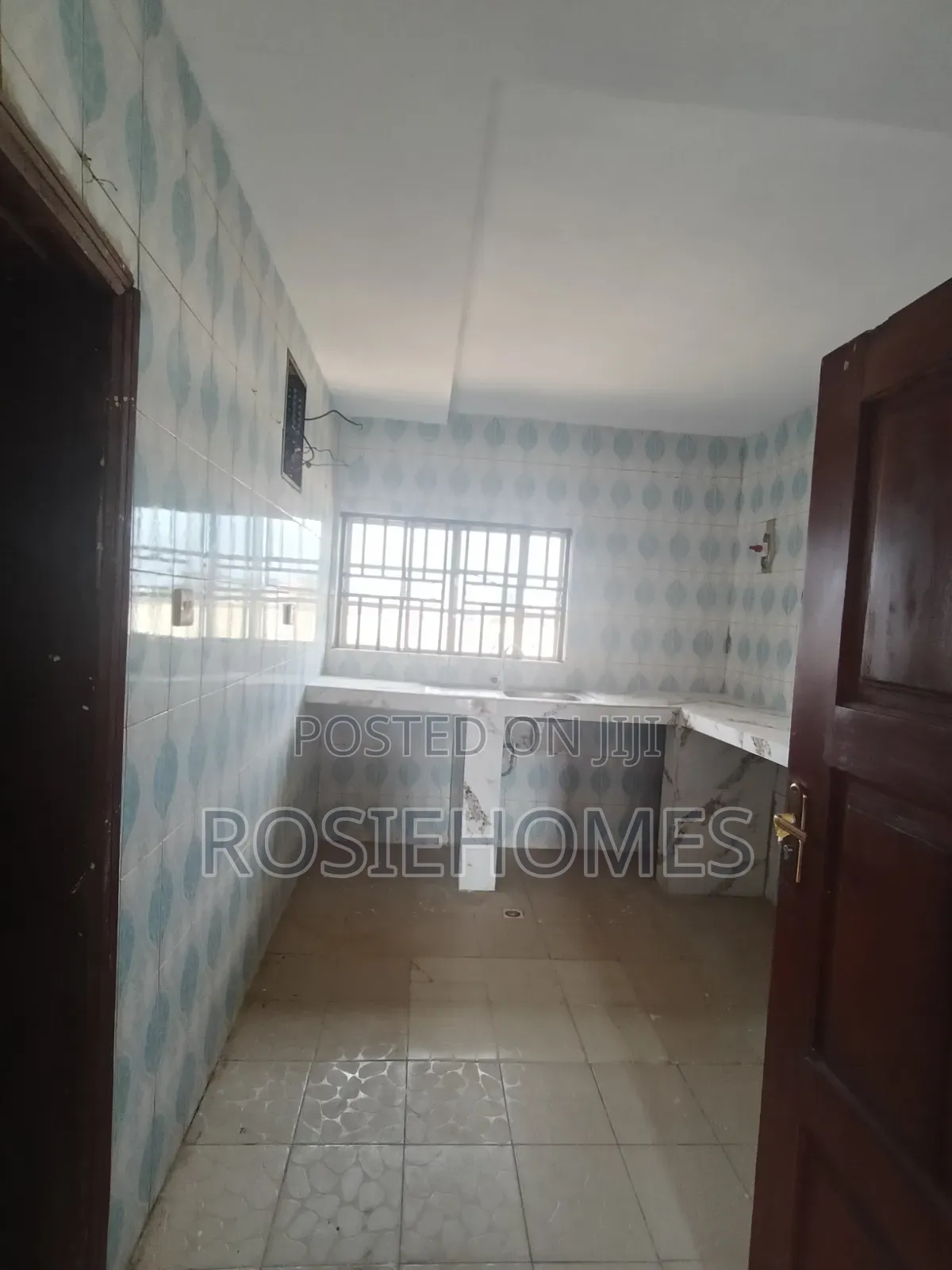 2bdrm Block of Flats in Adeba, Lakowe for rent in Lakowe