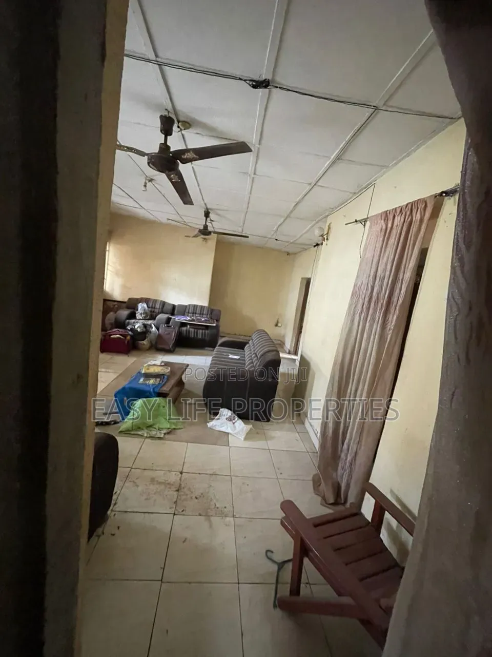 3bdrm Bungalow in Onibata, Alakia for sale in Alakia